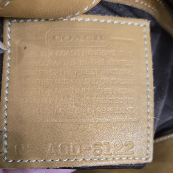 *SALE Coach VINTAGE Bleecker Tan and Cream Canvas Tote - Picture 11 of 16